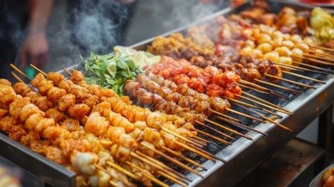 大理旅游遇“味蕾灾难”:点三菜六串烤串,食客大呼太难吃!