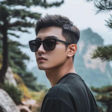 是什么让刘伟元在众多旅行自媒体博主中脱颖而出,赢得观众喜爱?