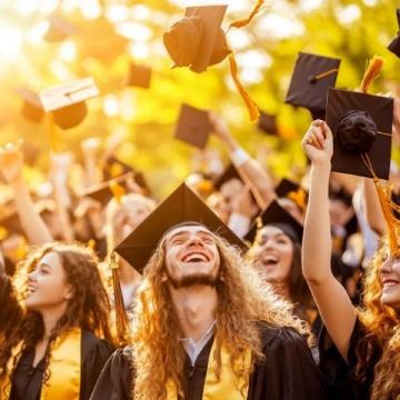 大学生专属毕业旅行攻略:热门地玩法及预算全解析