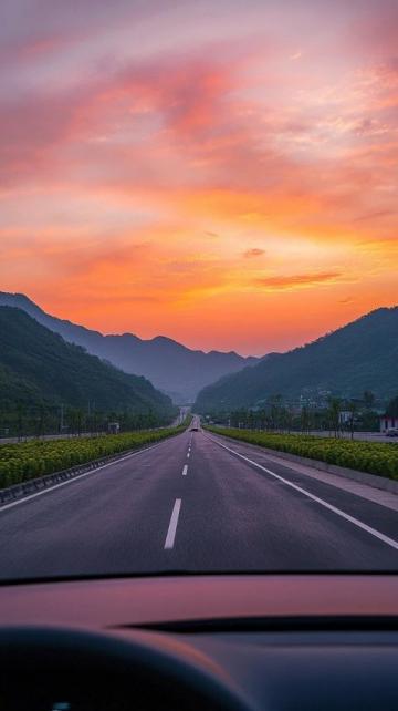 去巴马旅游，广西喀斯特地貌的山峰形态各异，千姿百态,入眼皆是美景。