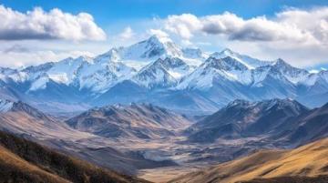 西藏5日自驾游攻略:穿越雪山圣湖,尽览藏地风光