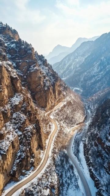 冬日兰州周边自驾游:探索雪峰、丹霞与山川美景一天行程