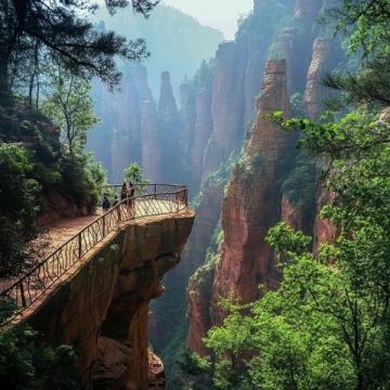 2025年小众秘境旅游攻略：避开人潮玩转鲜有人至的美景