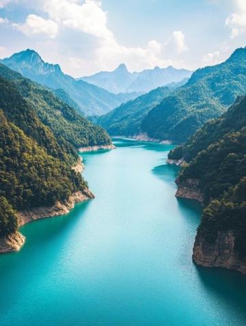 揭秘湖北宜昌:世界水电名城的必游景点与特色体验