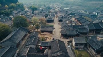 乡村振兴背景下:云南省首批金牌旅游村引领乡村经济文化发展之路