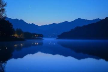 夜晚探秘:佛山岭南天地浪漫之旅指南