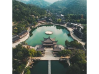 揭秘2025年新趋势：8个鲜为人知秘境，人少景美出片，反向旅游引爆朋友圈"C位