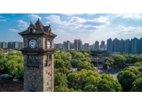 重庆两日游攻略：必去景点与美食推荐