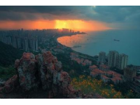 青岛旅游攻略：畅游红瓦绿林，尽享蔚蓝海景