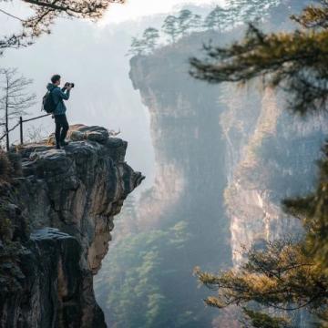 攻略必备泰山旅游全解析:经典路线、日出观赏、登山技巧及实用小贴士