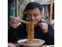儿子安利后终于踏上镇江之旅：首站探秘金山公园锅盖面滋味嫽扎势