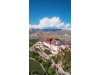 追寻诗与远方：滇藏自驾之旅的心灵之旅