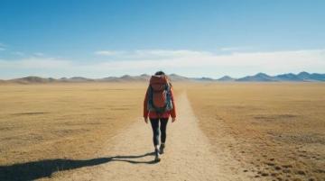 独自旅行:勇敢而热烈的生命探索之旅