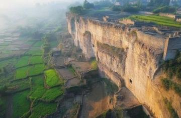 千山旅游攻略:最佳游览时间及景点推荐