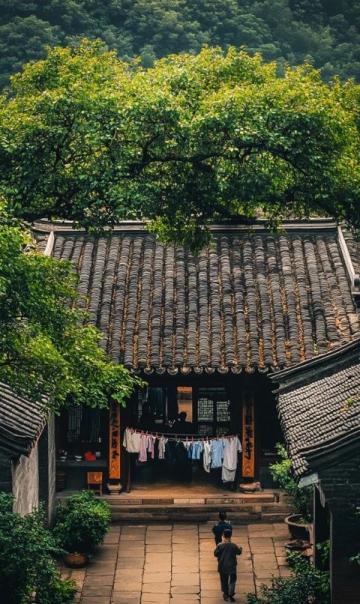 赣州五日游精华玩法:探索客家围屋与自然美景之旅