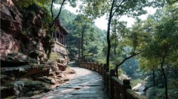 昆明西山风景区之旅指南:自然美景、历史文化与现代魅力