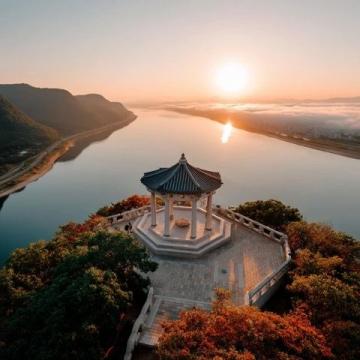 北戴河夏季旅行指南:酒店预订、美食推荐及必游景点一览