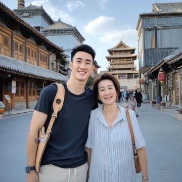 一位母亲与女儿的12天云南亲子游记：如何花更少的钱玩得更好？