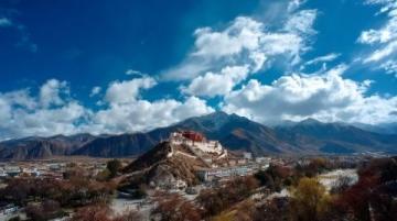 2025新疆旅行攻略:四季美景与深度体验指南