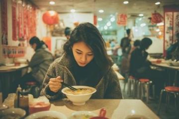 滚回你的国家!意大利女子来中国旅游后,疯狂吐槽中国人英文糟糕