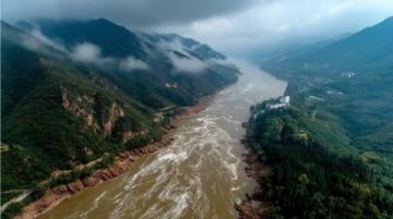 宜昌二坝一峡五一游船之旅攻略:体验长江壮美风光