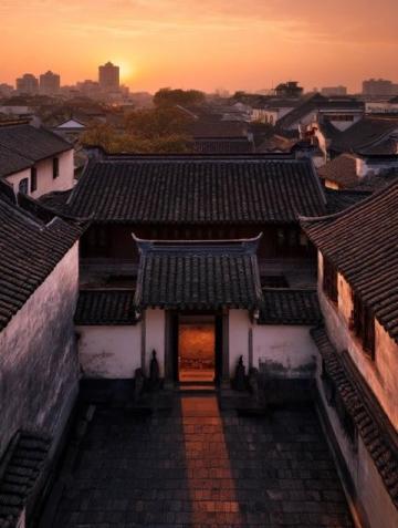 以下是一份三亚五天的旅游攻略