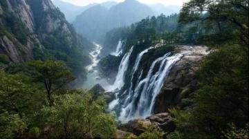 贵州VS广西：旅游胜地如何选择？