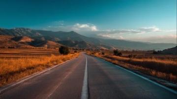 60公里的路程,国道上的独特风景和心灵的升华