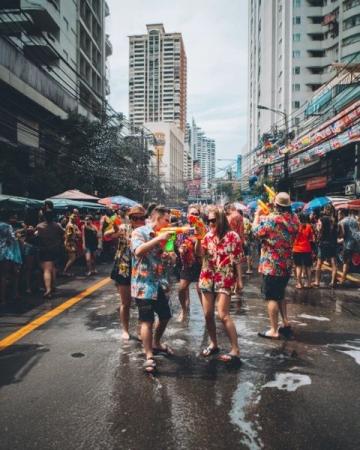 五一假期旅游热度攀升预示着什么？