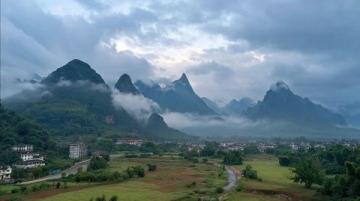 贵州之旅: 5-7天的精选行程, 包含经典景点、独特体验与实用建议