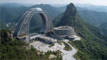 河南桐柏山水帘洞景区旅游攻略:自然奇观与道教圣地