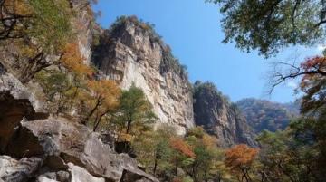 探索河南焦作修武县云台山的绝美风光:5A级景区魅力无限