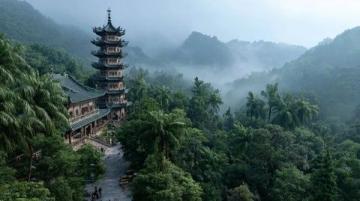 江西必去五大秘境：庐山、篁岭、景德镇、三清山、滕王阁