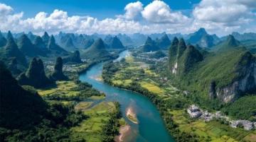 桂林山水甲天下:你探访了哪些经典景点?