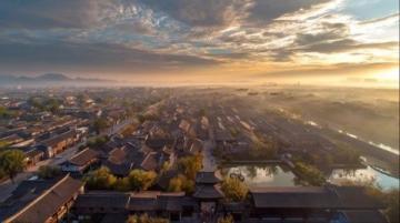 北京必玩三大景点：故宫博物院、八达岭长城和颐和园
