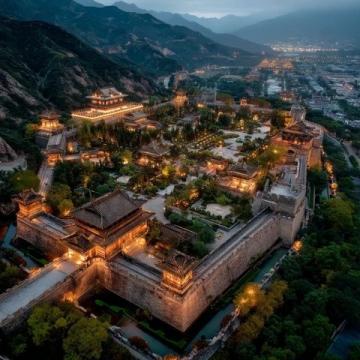 洛阳夏日旅行攻略：探寻唐三彩文化之旅