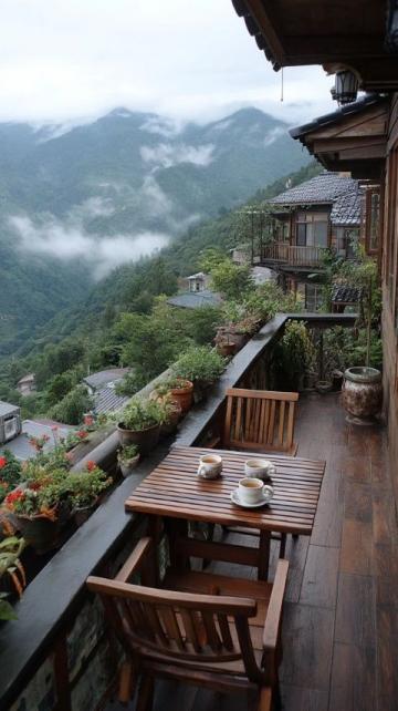 肇庆星湖宝藏酒店：客房外即见七星岩美景