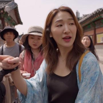 记得去年四川旅游时,听导游讲解苏小妹巧舌如簧的故事。