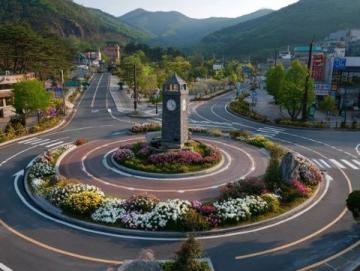 重庆金佛山房车露营避暑胜地,清凉一夏尽享美景与美食