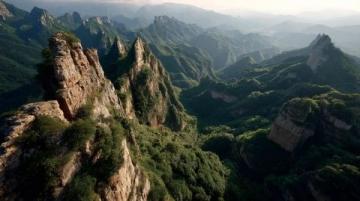 洛阳热度较高的风景区有龙门石窟、白马寺、老君山等