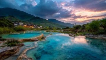 为什么大家喜欢到云南旅游云南作为中国最受欢迎的旅游目的地之一
