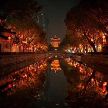 无锡主要旅游景点交通指南;优化后的关键字,无锡、交通、旅游、景点、路线