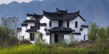 云南国庆游攻略:经典线路推荐及吃住行指南
