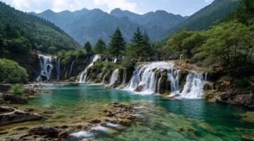 贵州6天旅游攻略：贵阳、黄果树瀑布、荔波小七孔等地游玩指南
