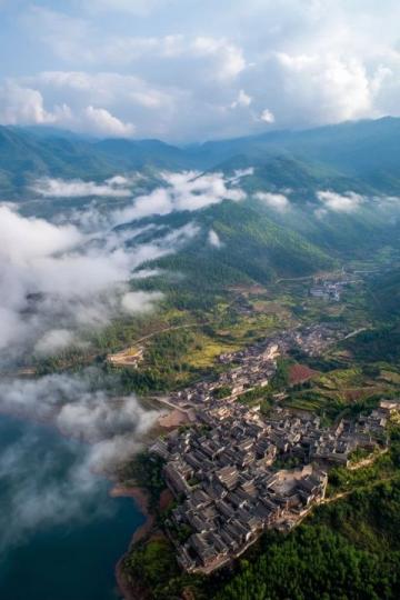 探访千年古韵:濯水古镇深度游指南