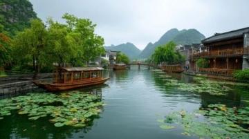 广东省的旅游资源多样且丰富,包括历史名胜古迹、现代化城市风光以及自然美景。
