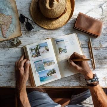 暑假带儿子旅游，回到家发现他的作文全是流水账、凑字数，怎么办？
