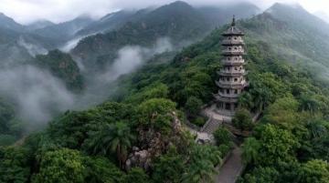 天津盘山与山西五台山挂月峰：自然之美与文化韵味的对比