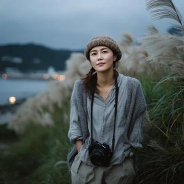 如何在旅游中拍出印象深刻的人像照片?