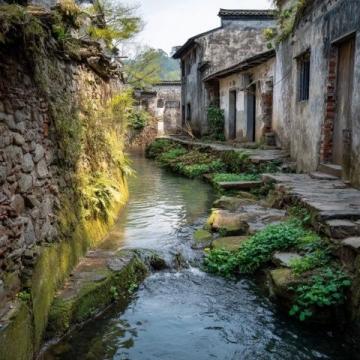 桂林阳朔旅游攻略：避开汛期，精选必游景点与美食指南